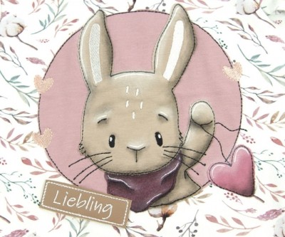 Hase Lotta BUTTON mit Herzanhänger 10x10